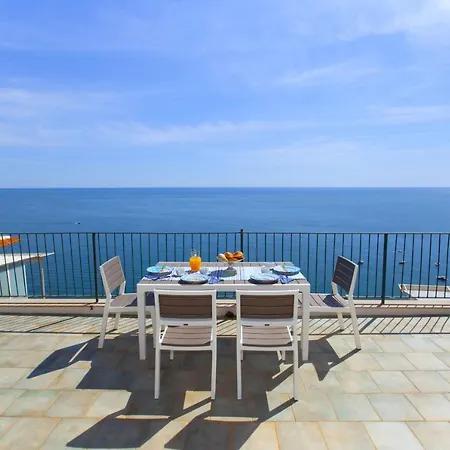 Estate4home - Maison Jenny בית נופש